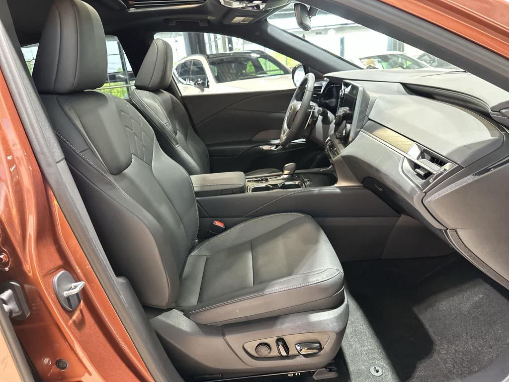 صورة مصغرة 26 لـ 2024 Lexus RX 350 PREMIUM