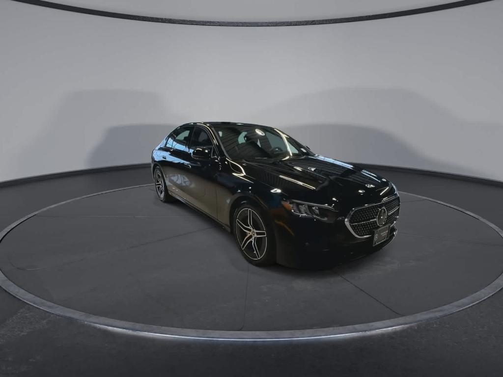 MERCEDES-BENZ E-CLASS - 2
