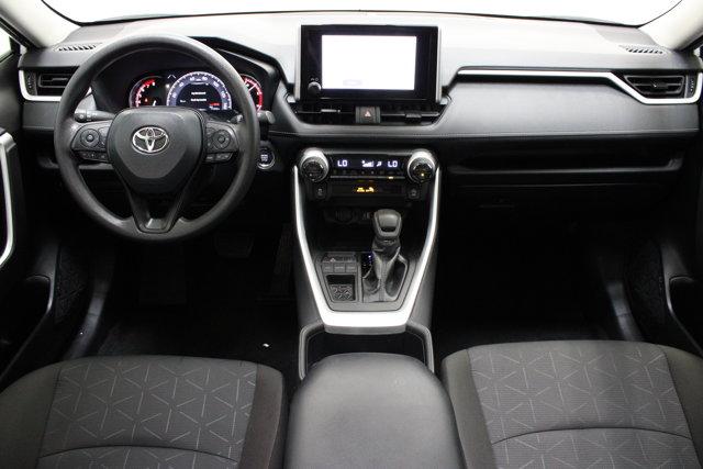 2025 Toyota RAV4 XLE — миниатюра 30