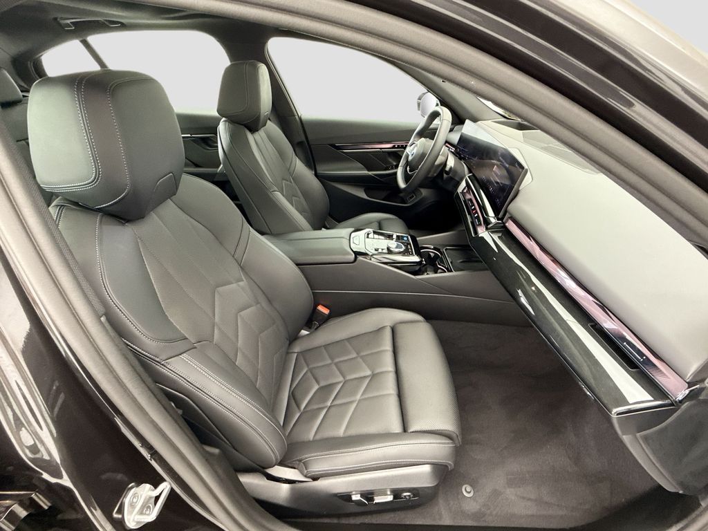 2026 BMW I5 EDRIVE40 — миниатюра 19