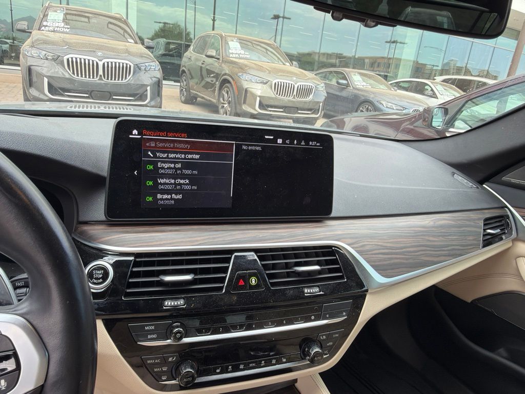 صورة 9 لـ 2023 BMW 540 540I