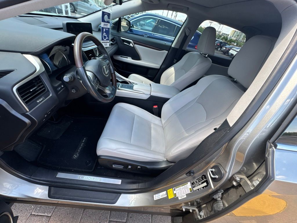 صورة 9 لـ 2020 Lexus RX 350 350