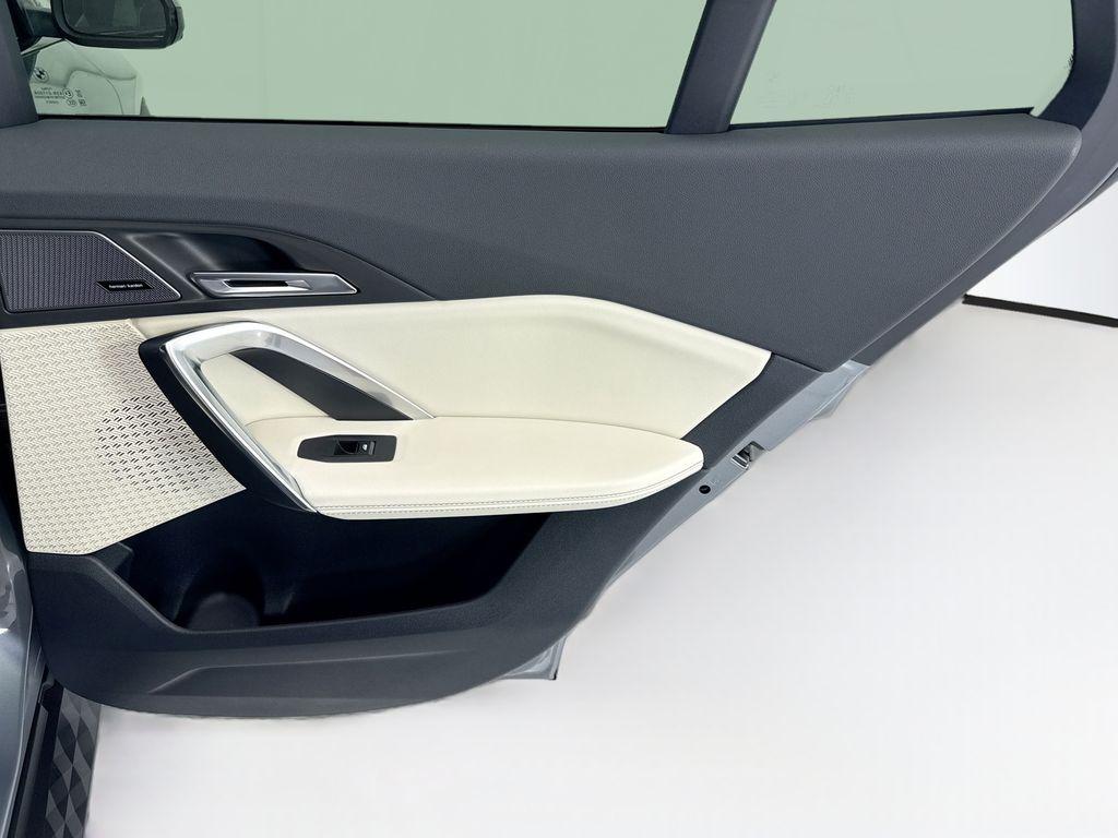 2026 BMW X2 XDRIVE28I — миниатюра 25