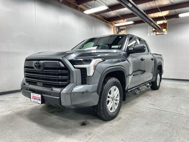 TOYOTA TUNDRA - 1