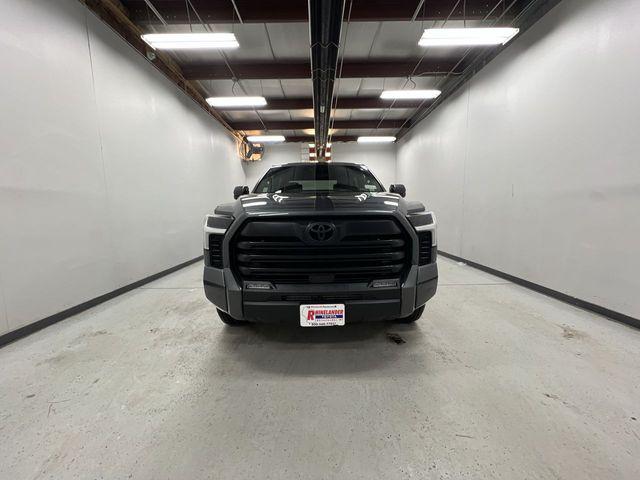TOYOTA TUNDRA - 3