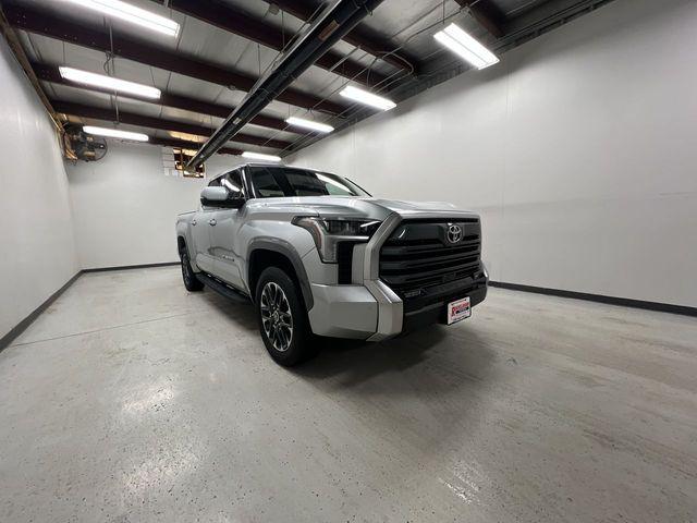 TOYOTA TUNDRA - 2
