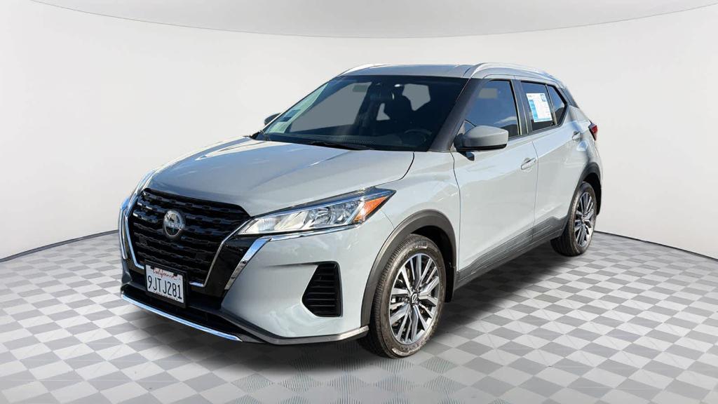 Used 2024 Nissan Kicks SV