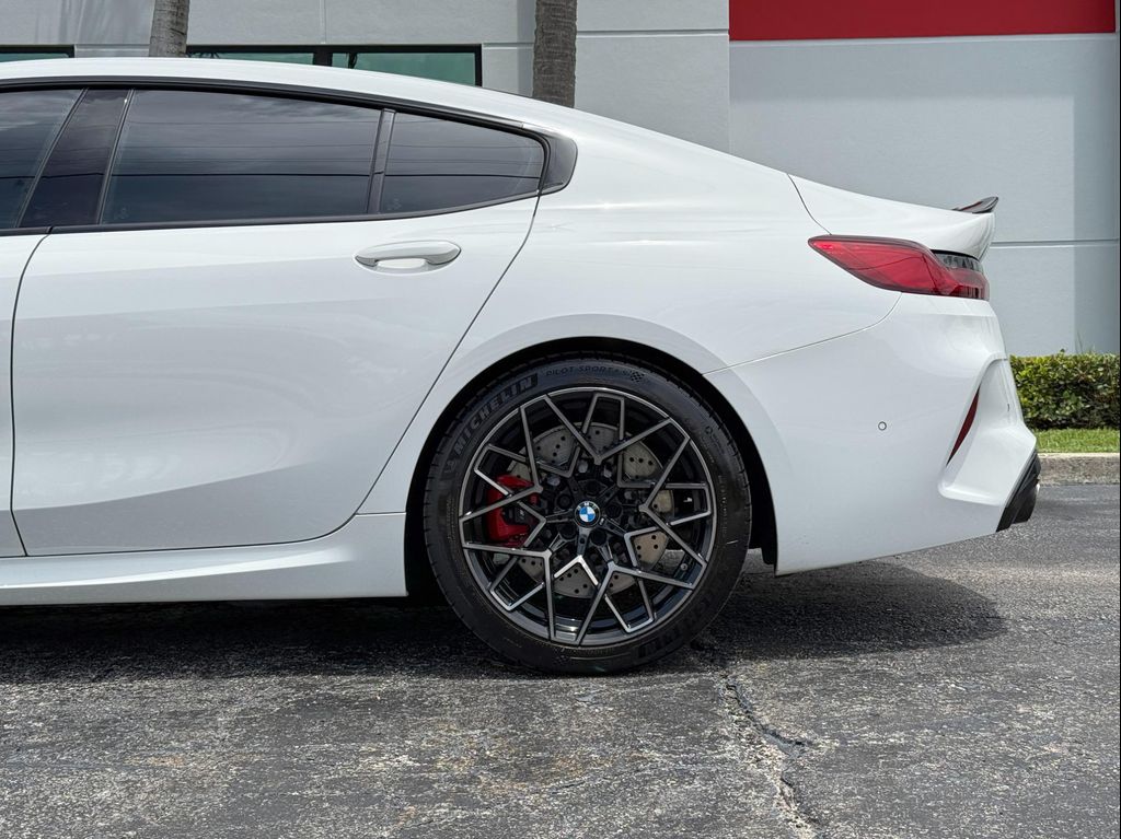 2022 BMW M8 GRAN COUPE COMPETITION 照片 12