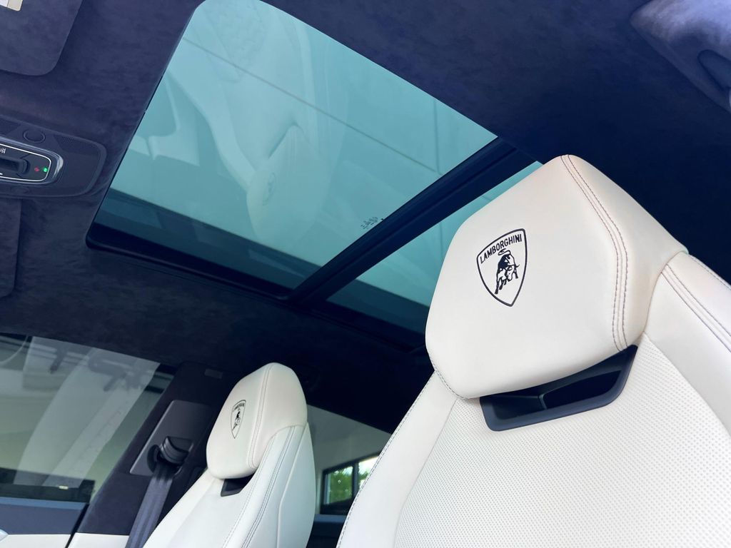صورة 19 لـ 2021 Lamborghini URUS GRAPHITE CAPSULE