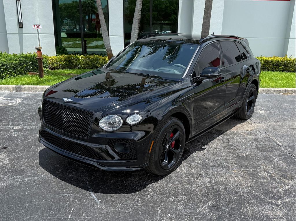 صورة 10 لـ 2022 BENTLEY BENTAYGA V8