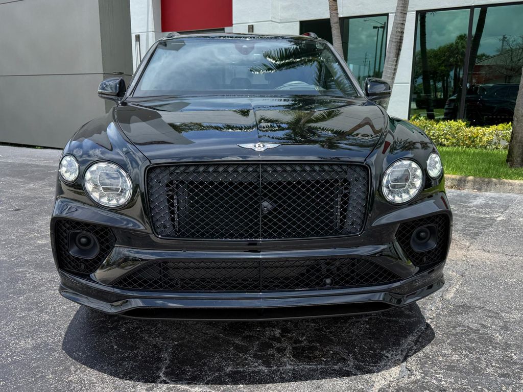 صورة 7 لـ 2022 BENTLEY BENTAYGA V8