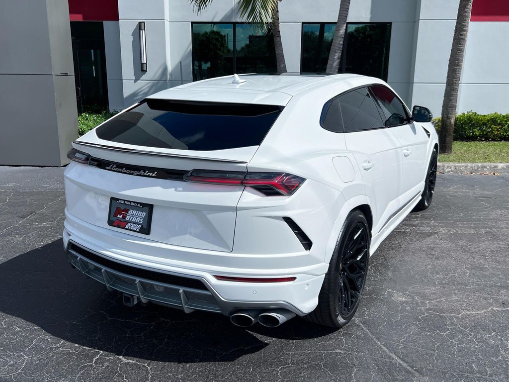 2021 Lamborghini URUS SUV 照片 10