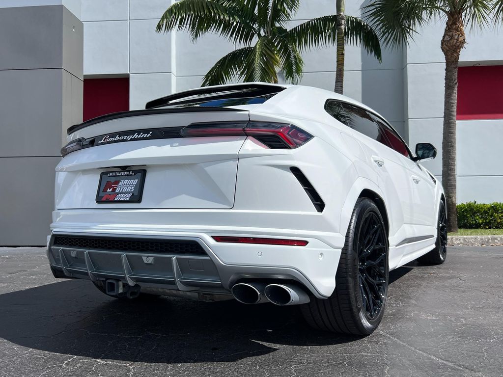 2021 Lamborghini URUS SUV 照片 15