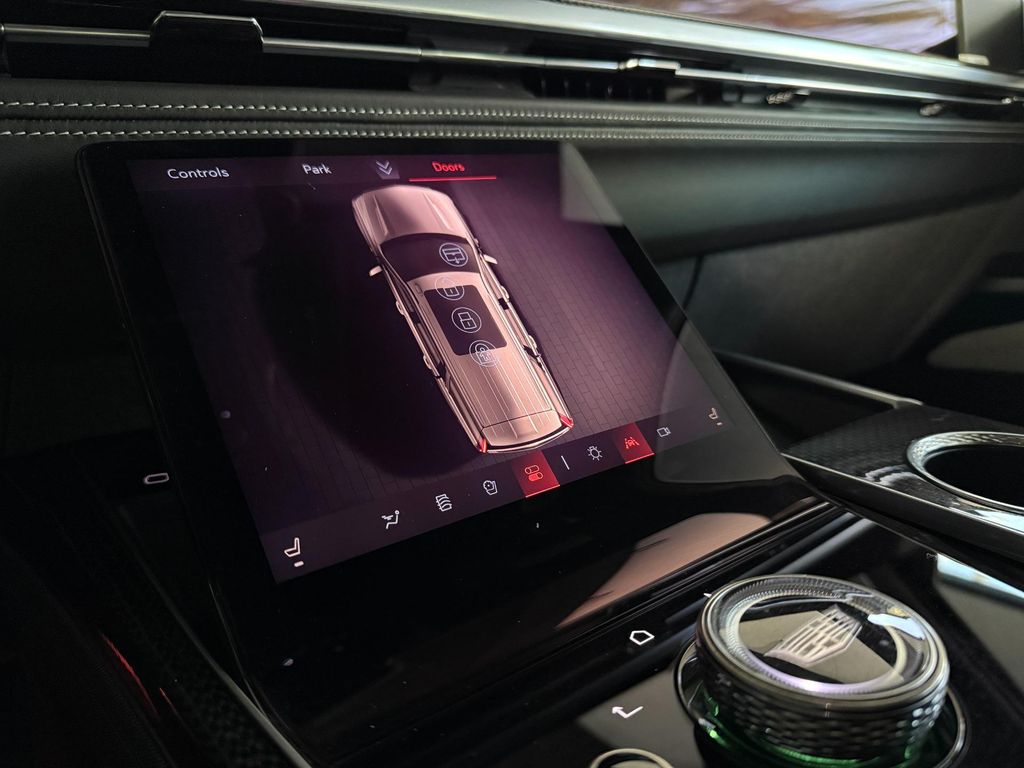 صورة مصغرة 47 لـ 2025 Cadillac ESCALADE V-SERIES