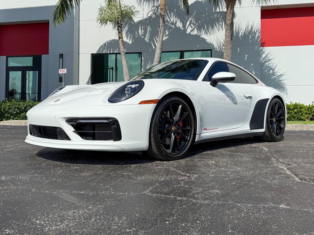 صورة 9 لـ 2021 Porsche 911 CARRERA 4S