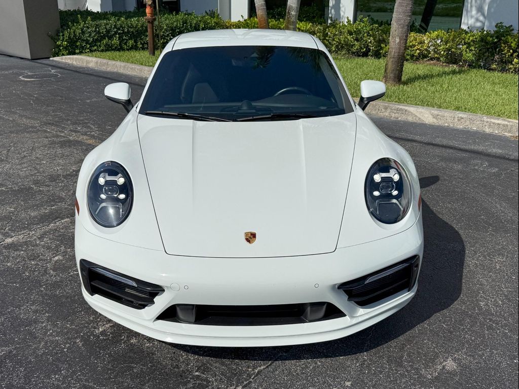 صورة 6 لـ 2021 Porsche 911 CARRERA 4S