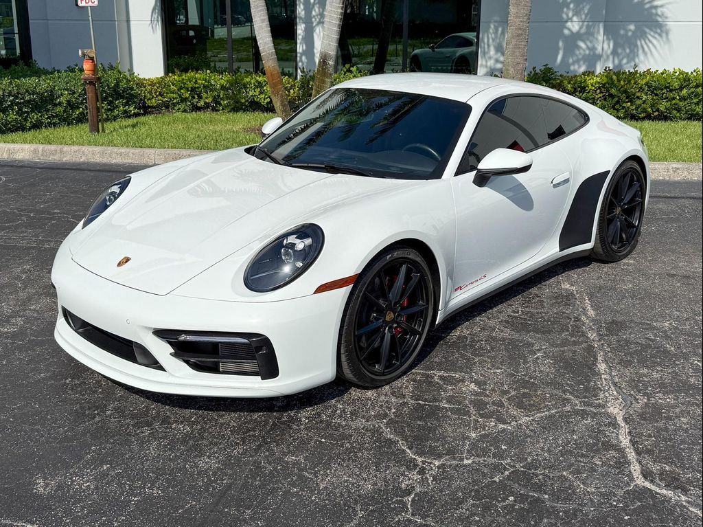 صورة 10 لـ 2021 Porsche 911 CARRERA 4S