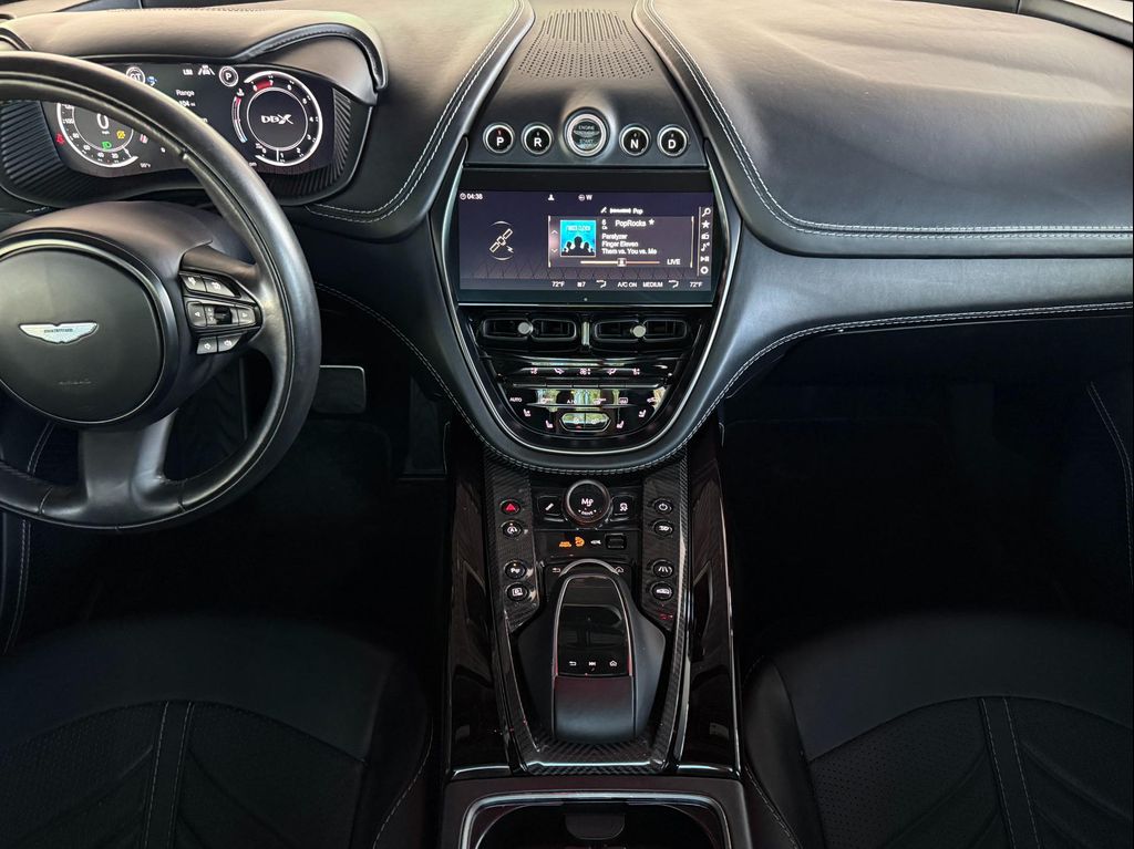 صورة مصغرة 43 لـ 2023 Aston Martin DBX 707