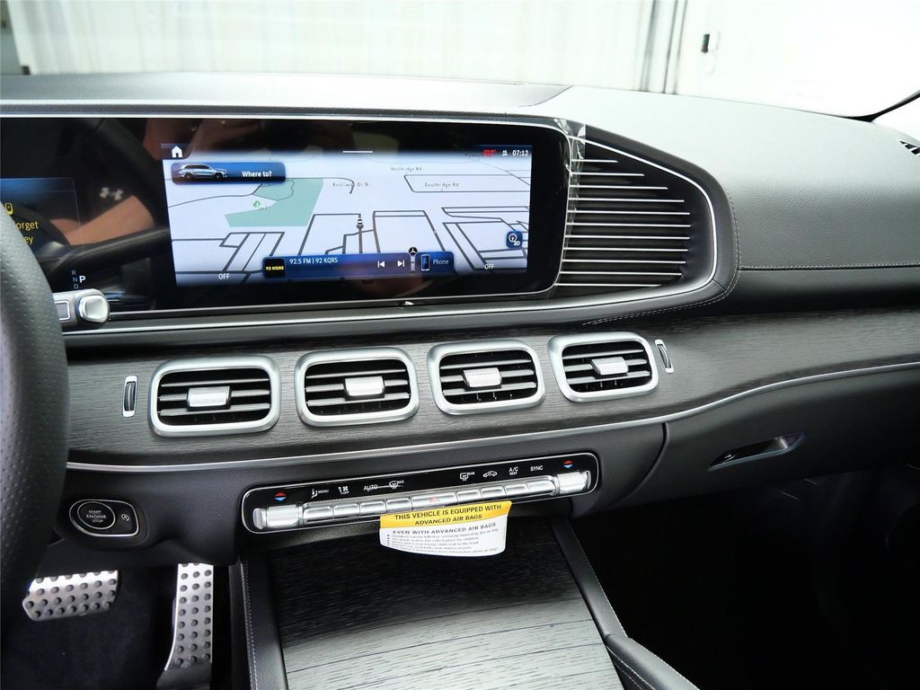 MERCEDES-BENZ GLS - 10