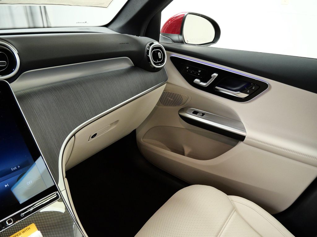 صورة مصغرة 11 لـ 2027 Mercedes-BENZ GLC