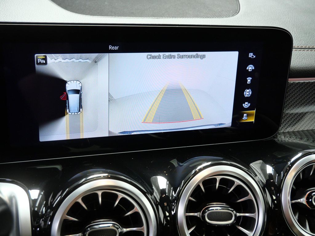 2022 Mercedes-BENZ AMG GLB 35 4MATIC 照片 31