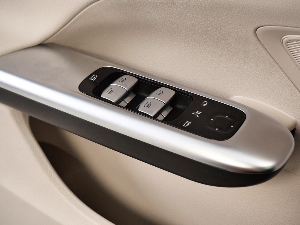 2023 Mercedes-BENZ C-CLASS — миниатюра 33