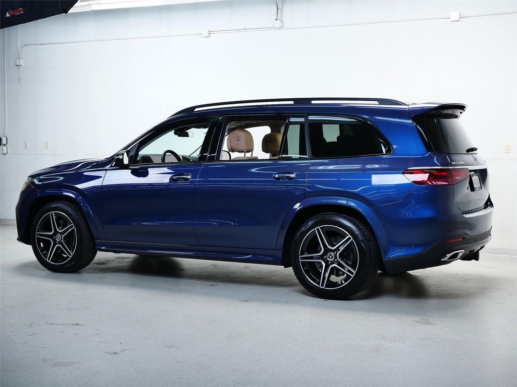 MERCEDES-BENZ GLS - 6