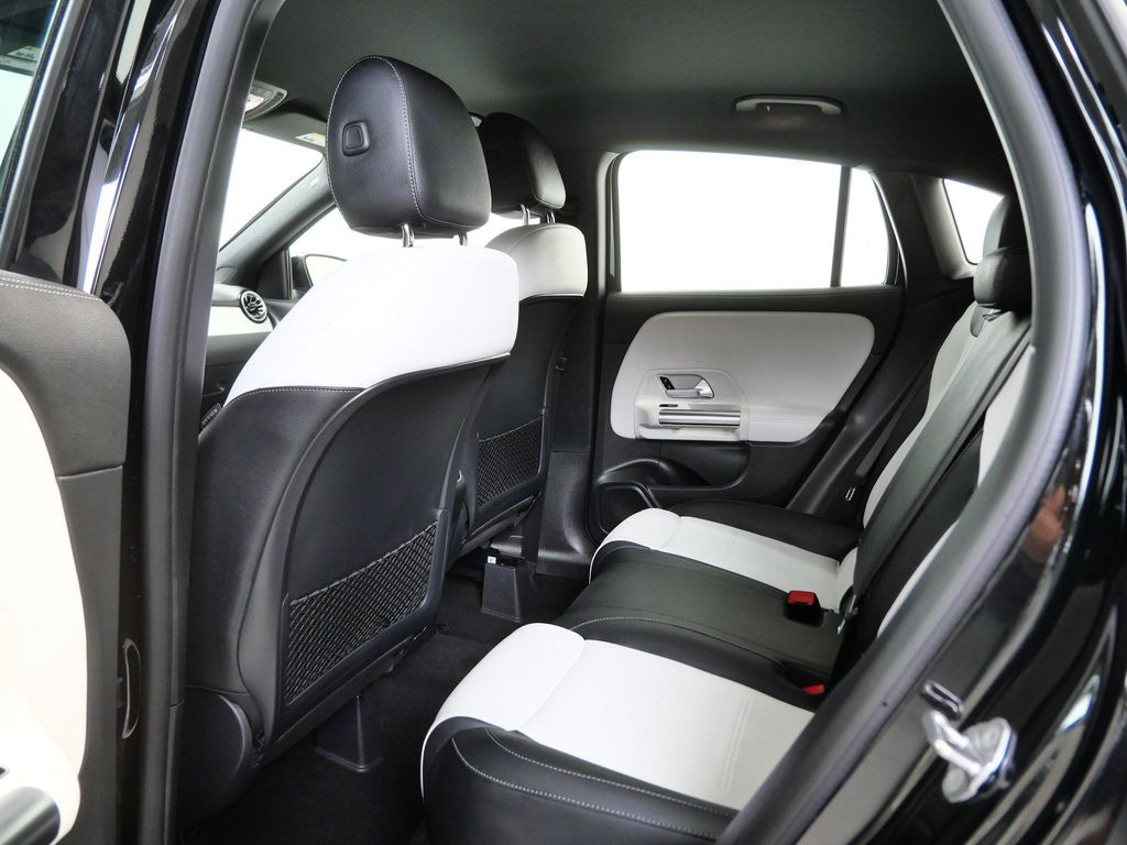 2023 Mercedes-BENZ AMG GLA 35 4MATIC — миниатюра 16