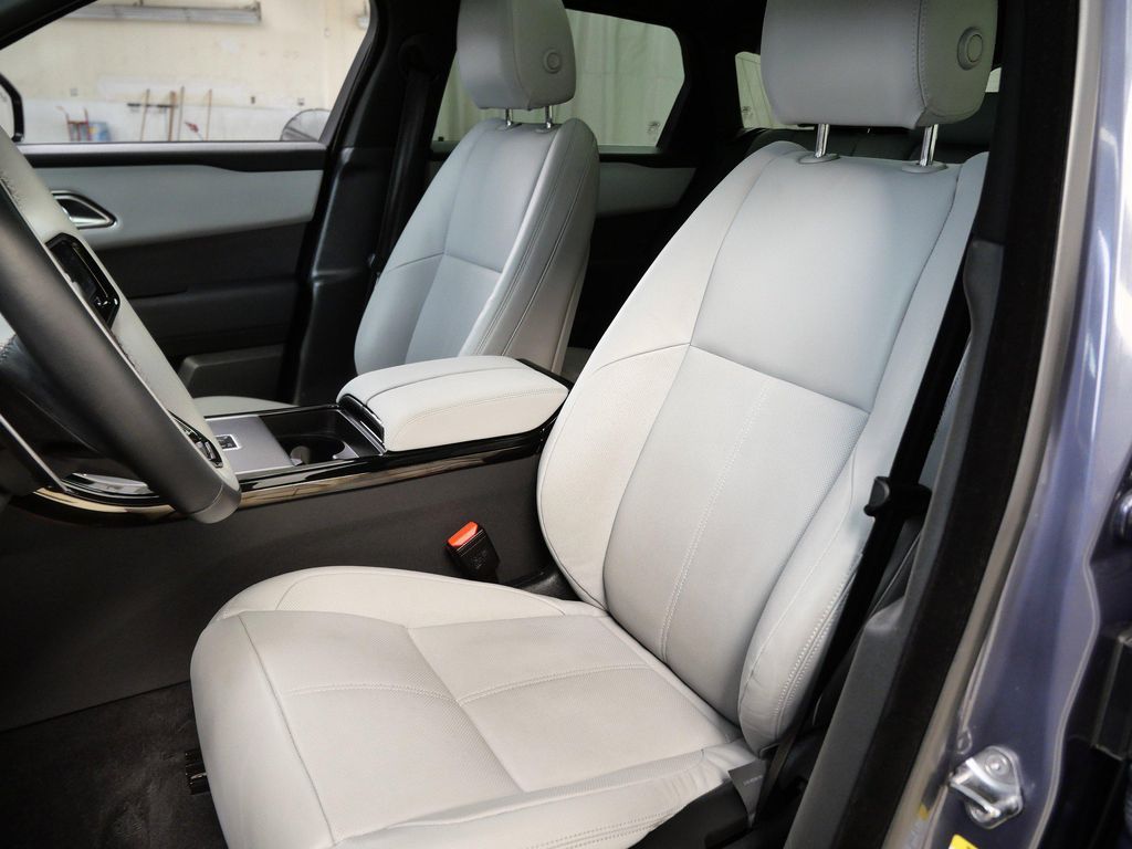 صورة 3 لـ 2024 LAND Rover RANGE ROVER VELAR P250 SE R-DYNAMIC