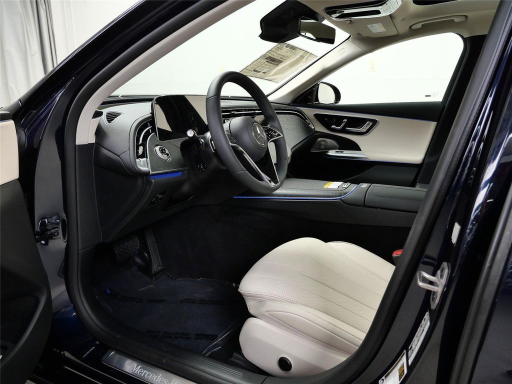 MERCEDES-BENZ E-CLASS - 7