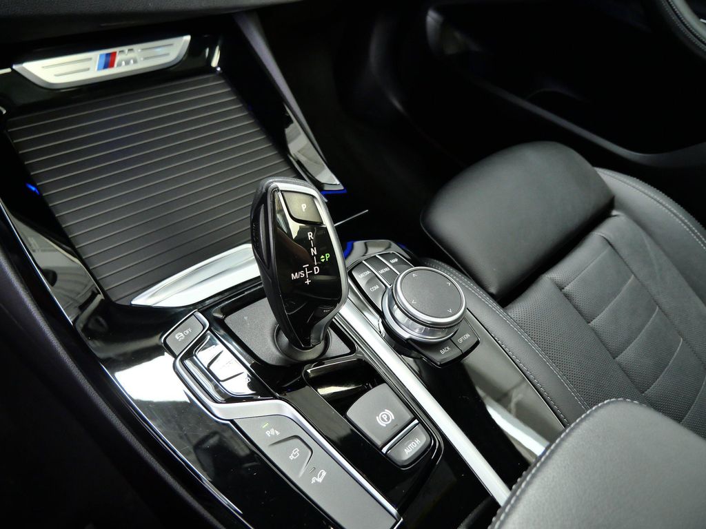 2021 BMW X3 M40I — фото 24