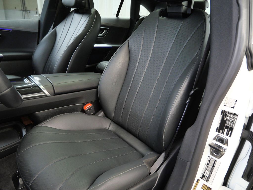 2023 Mercedes-BENZ EQE 照片 3