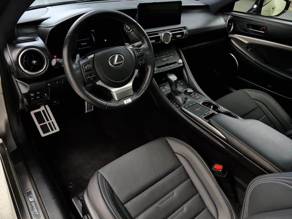 صورة 2 لـ 2023 Lexus RC 350 F SPORT