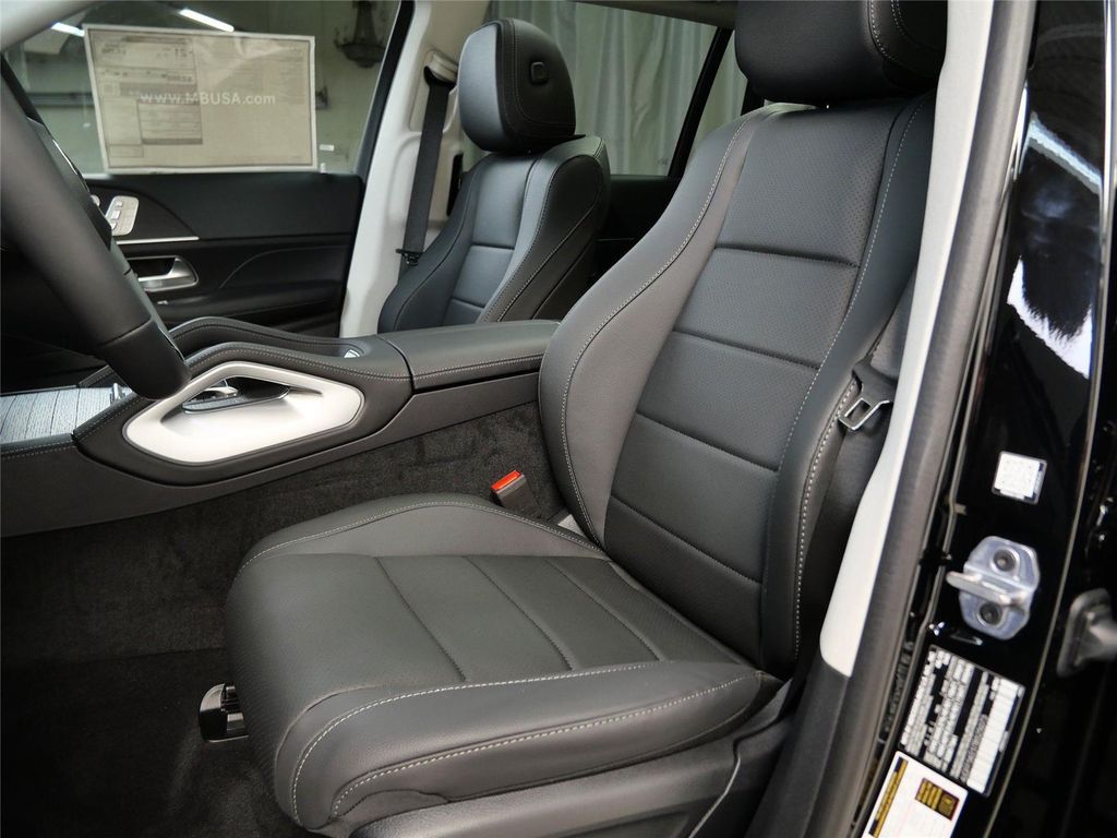 MERCEDES-BENZ GLS - 3