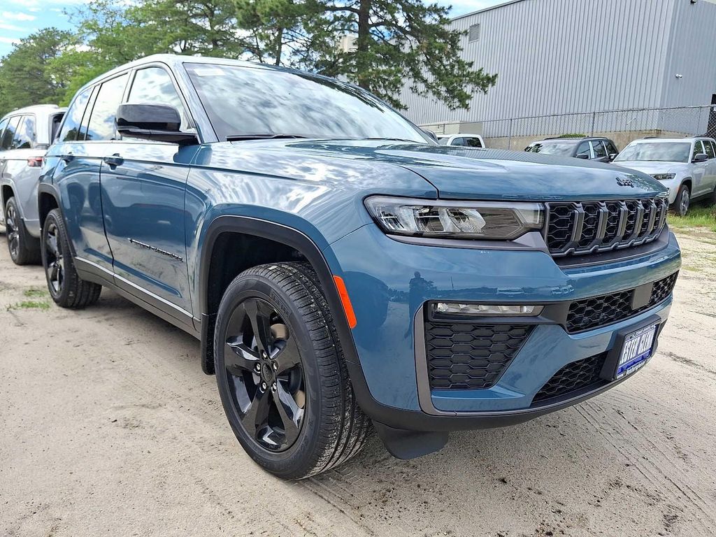 New 2026 Jeep Grand Cherokee Limited