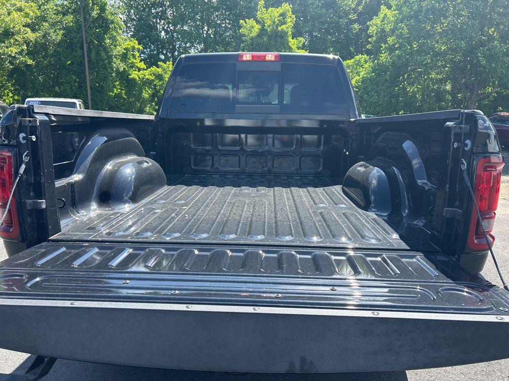 صورة مصغرة 17 لـ 2026 RAM 2500 TRADESMAN CREW CAB 4X4 6'4' BOX