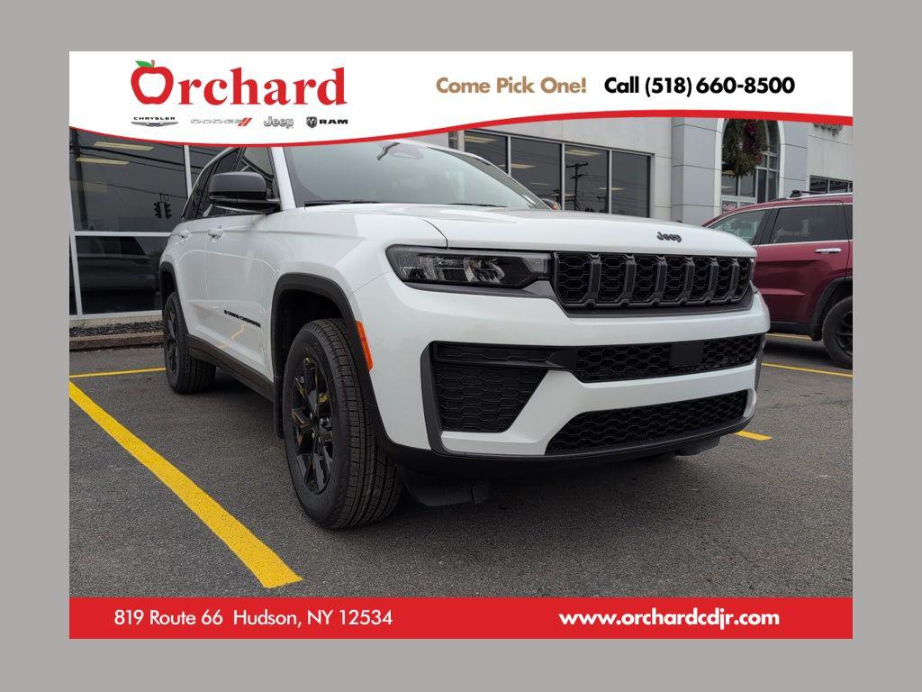 New 2026 Jeep Grand Cherokee Altitude