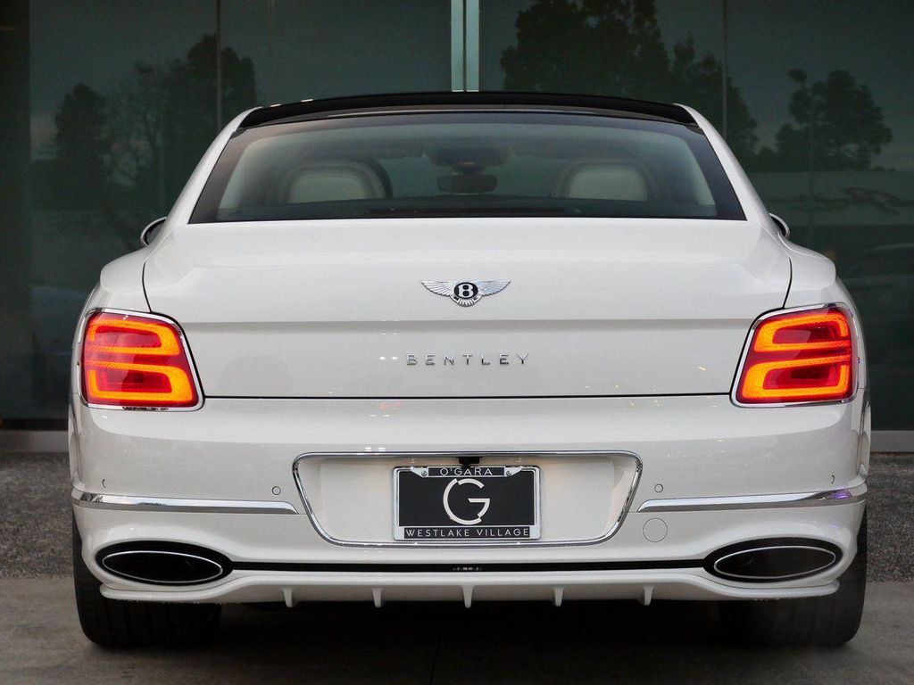 2026 Bentley FLYING SPUR MULLINER — миниатюра 12