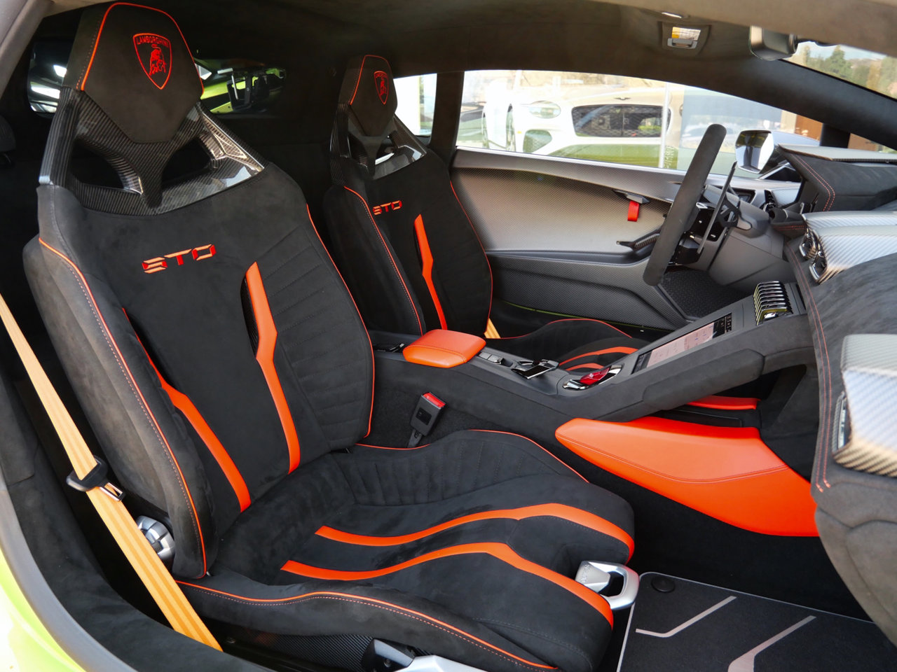 2023 Lamborghini HURACAN STO BASE — фото 8