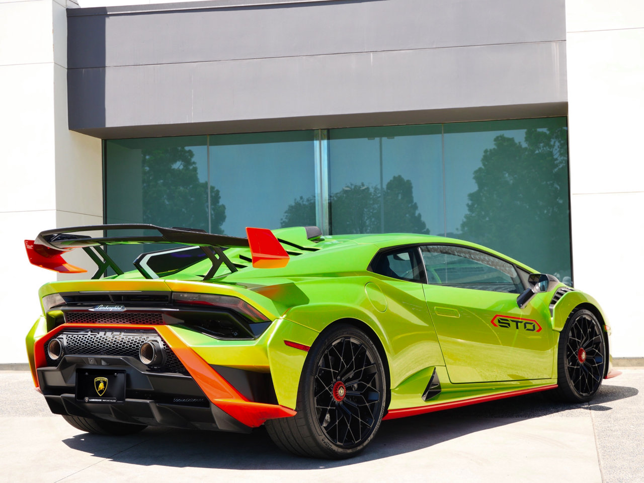 2023 Lamborghini HURACAN STO BASE — фото 3