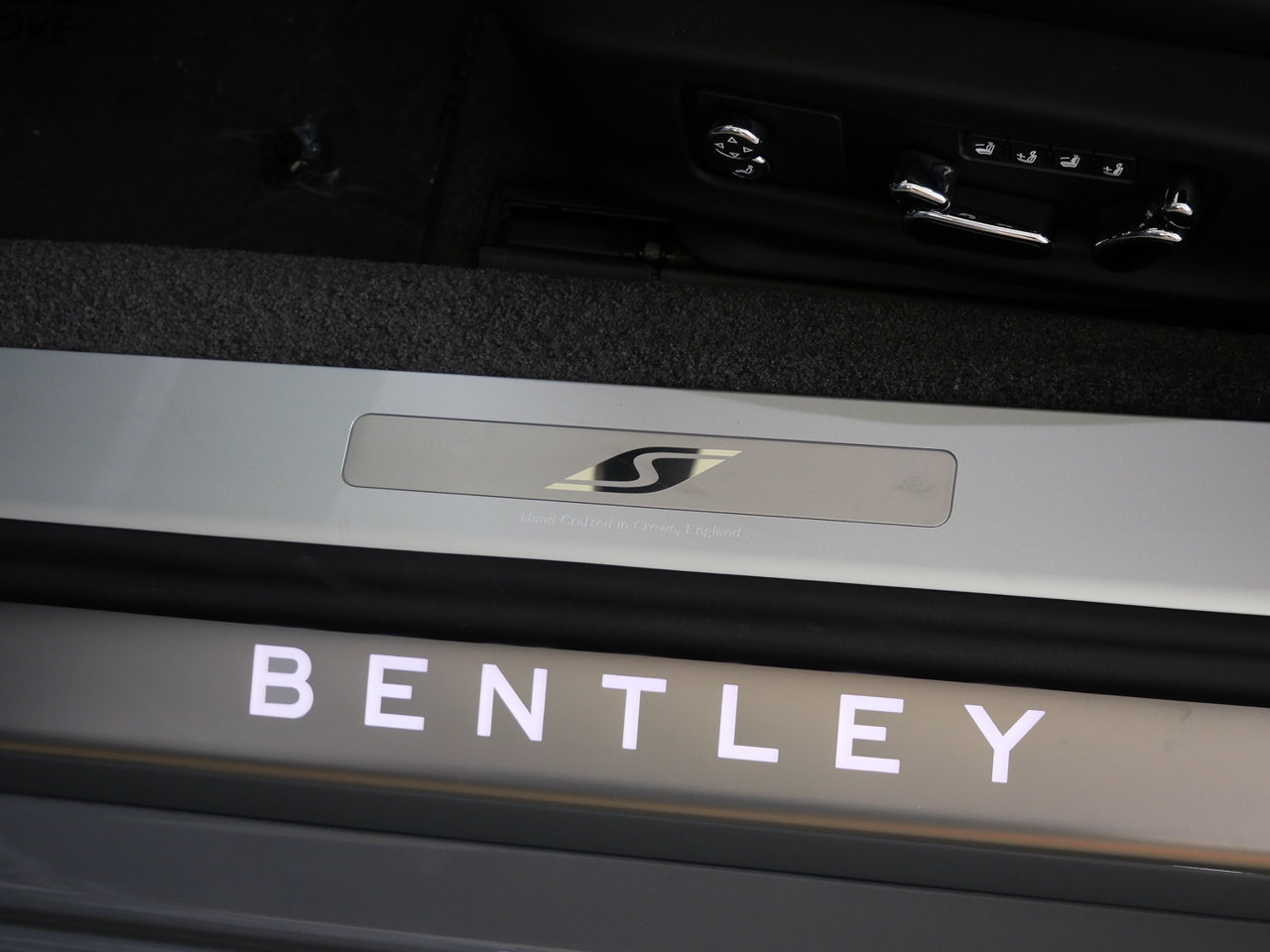2026 Bentley CONTINENTAL GT BASE — миниатюра 17