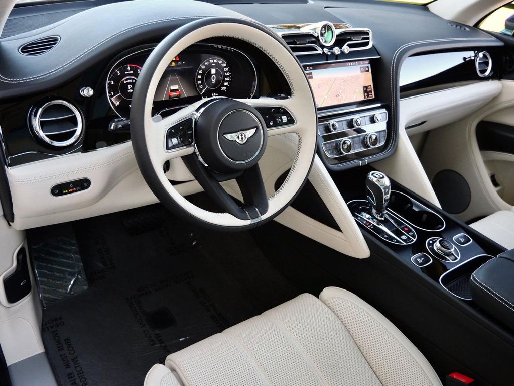 2026 Bentley BENTAYGA V8 缩略图 12
