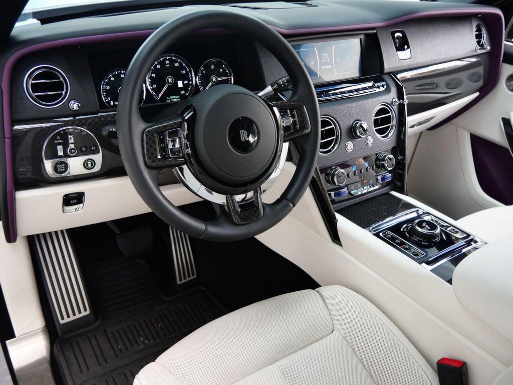 2024 ROLLS-ROYCE CULLINAN BLACK BADGE thumbnail 17