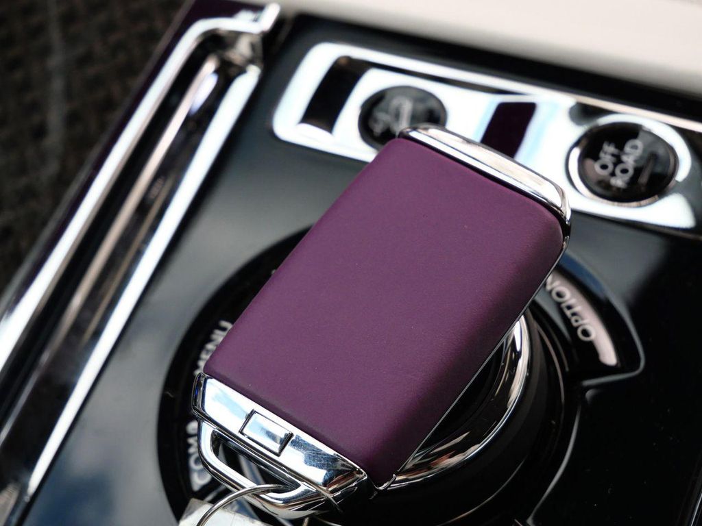 2024 ROLLS-ROYCE CULLINAN BLACK BADGE thumbnail 15