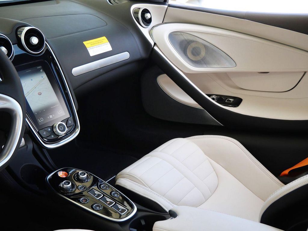 صورة مصغرة 17 لـ 2027 Mclaren GTS TECHLUX