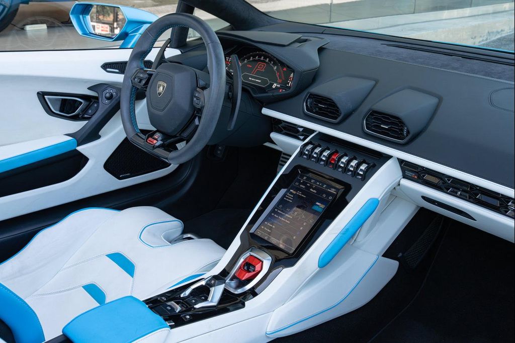2023 Lamborghini HURACAN EVO SPYDER RWD — миниатюра 35