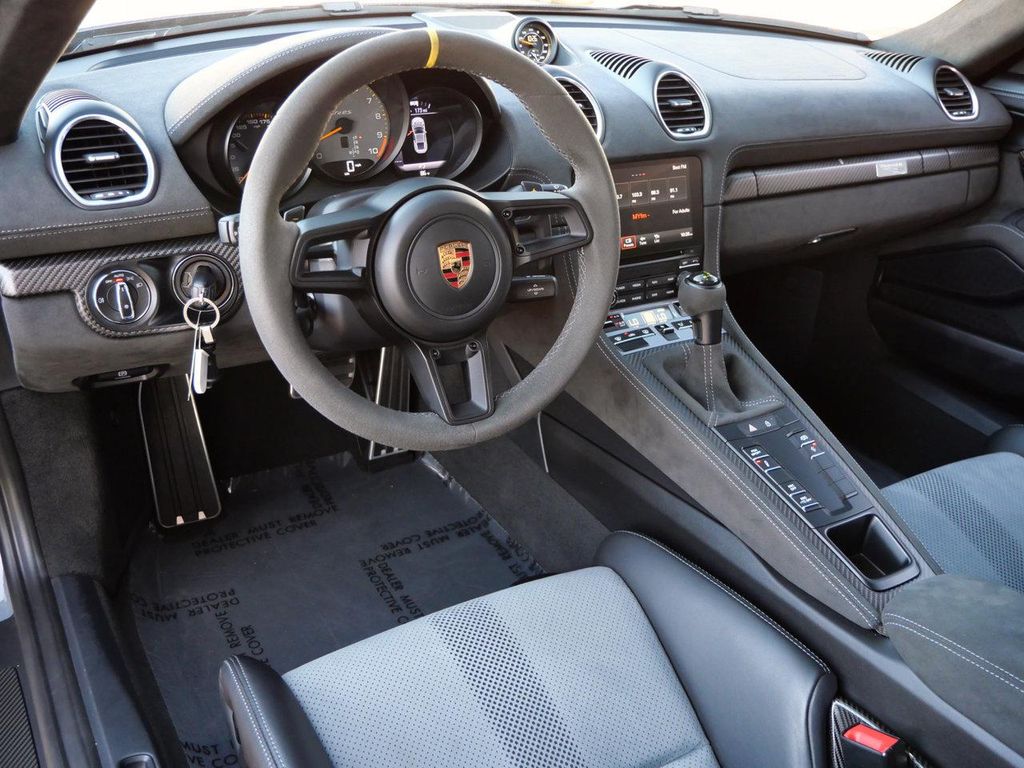 2023 Porsche 718 CAYMAN GT4 RS 缩略图 16