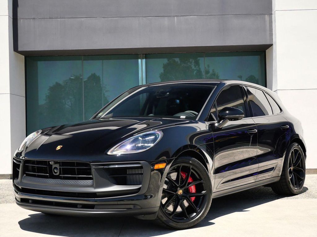 صورة 3 لـ 2026 Porsche MACAN MACAN GTS