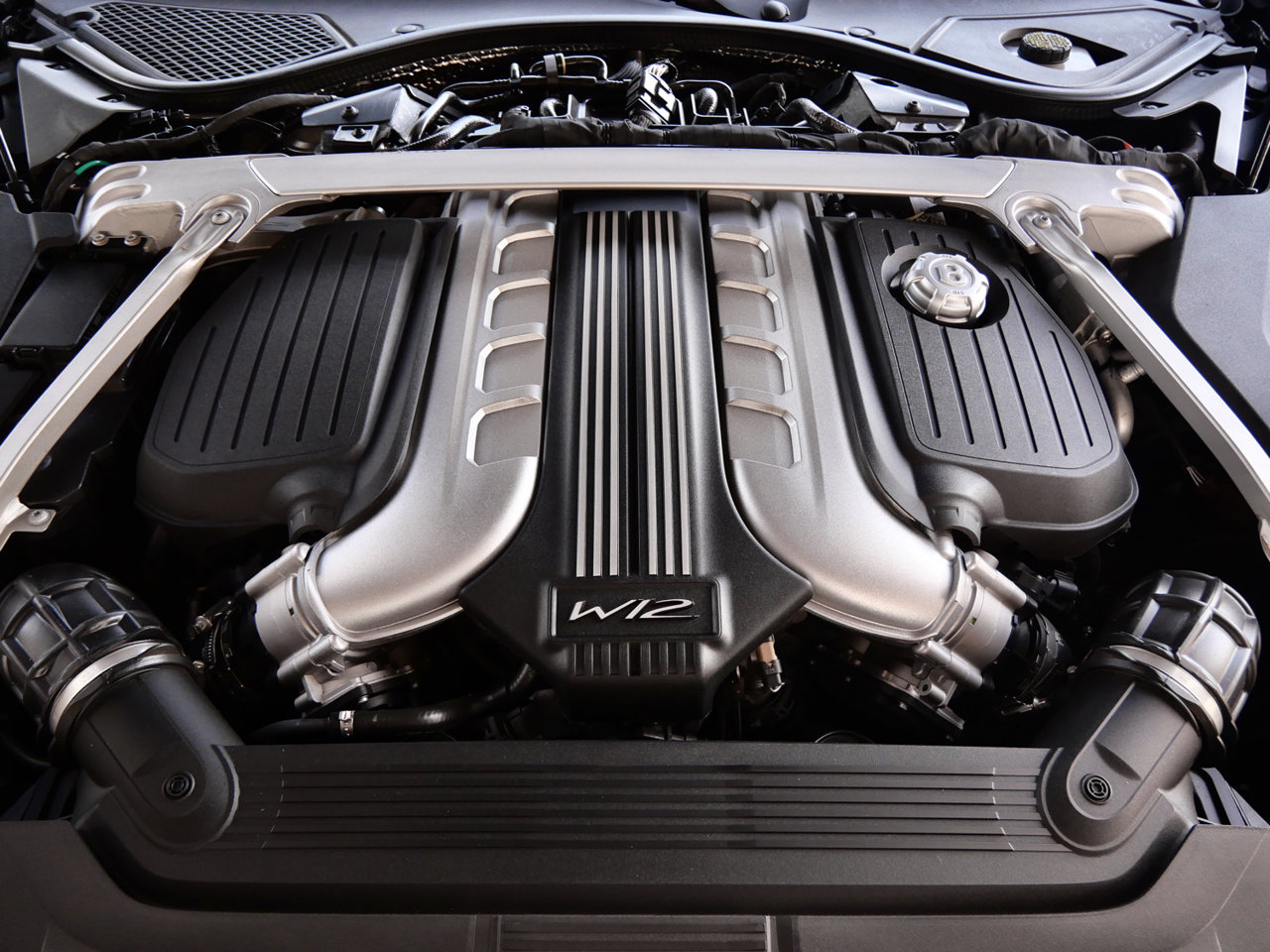 صورة مصغرة 25 لـ 2023 Bentley CONTINENTAL GT BASE