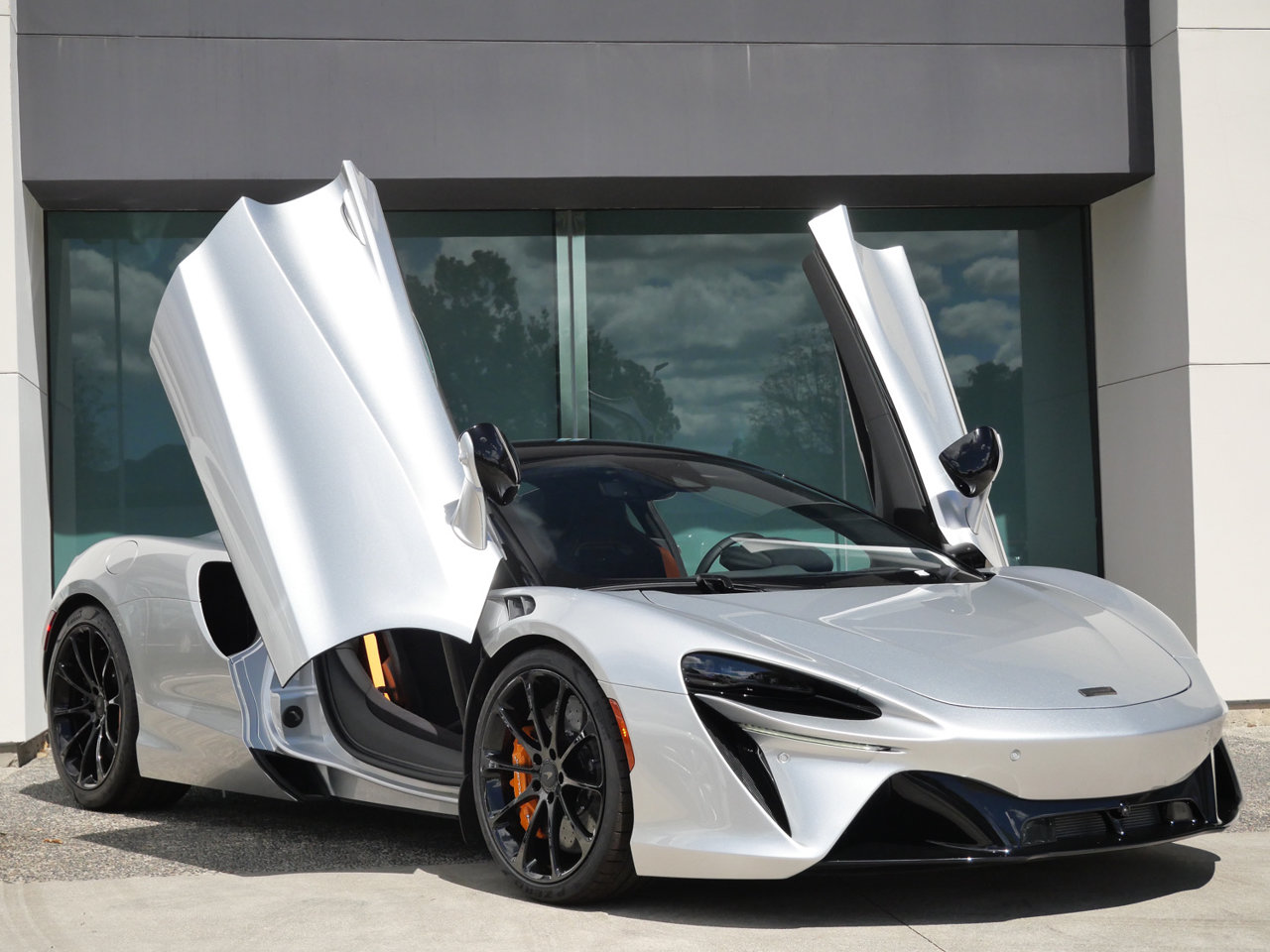 2026 Mclaren ARTURA BASE — миниатюра 16